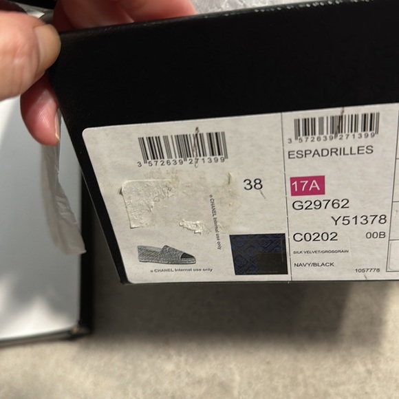 Like New Gorgeous Chanel espadrilles size 7.5 (38 EU) *100% Authentic* - Picture 11 of 11